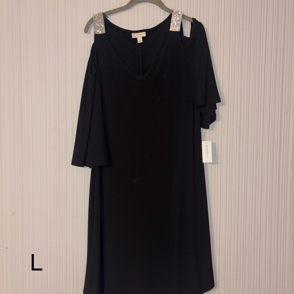 Elegant Black Cold Shoulder Dress